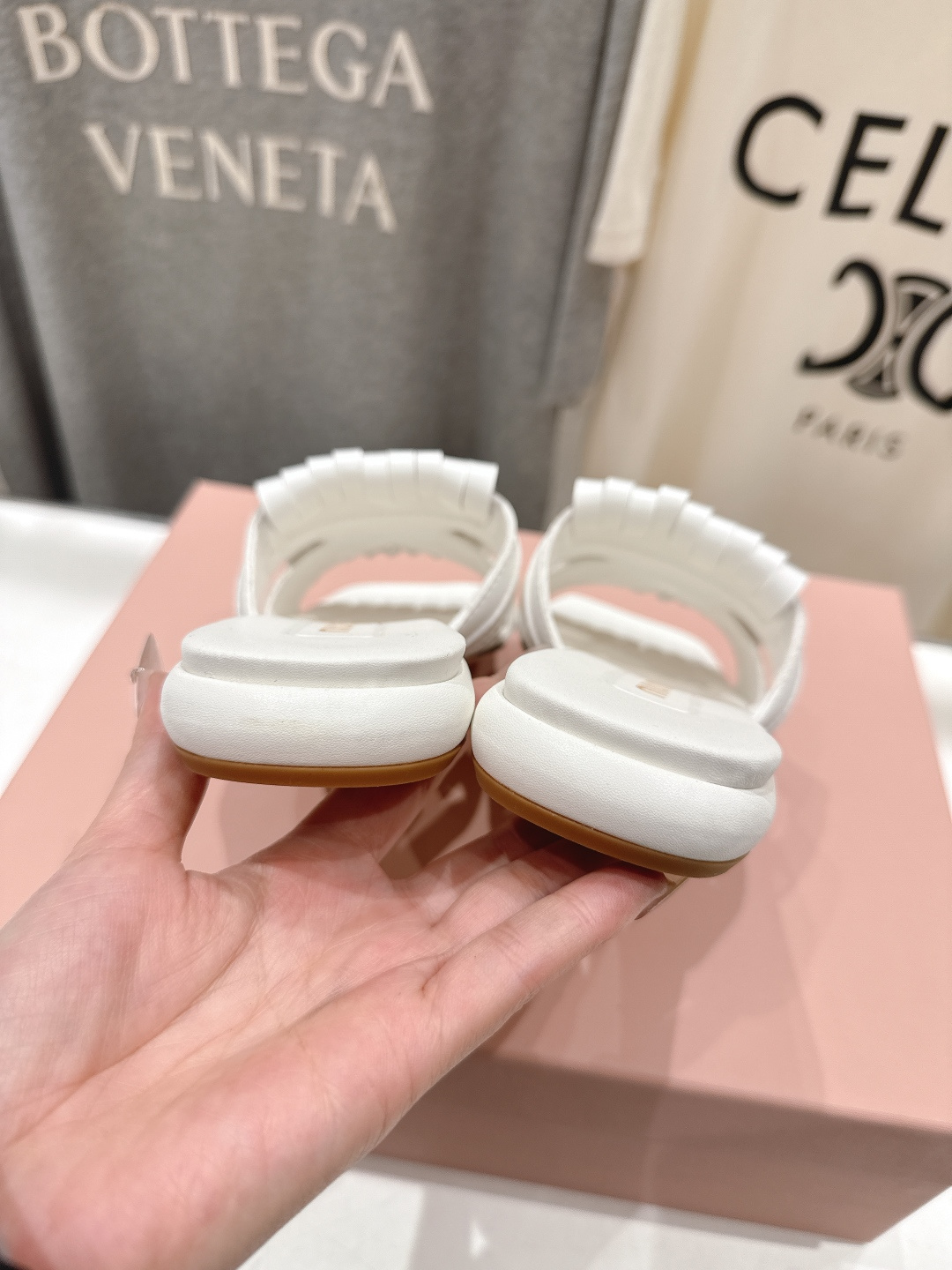 高版本出厂 MiuMiu*缪缪F032 2026ss春夏新款平底流苏凉鞋拖鞋Zp开发 原版拆卸 秒杀市面