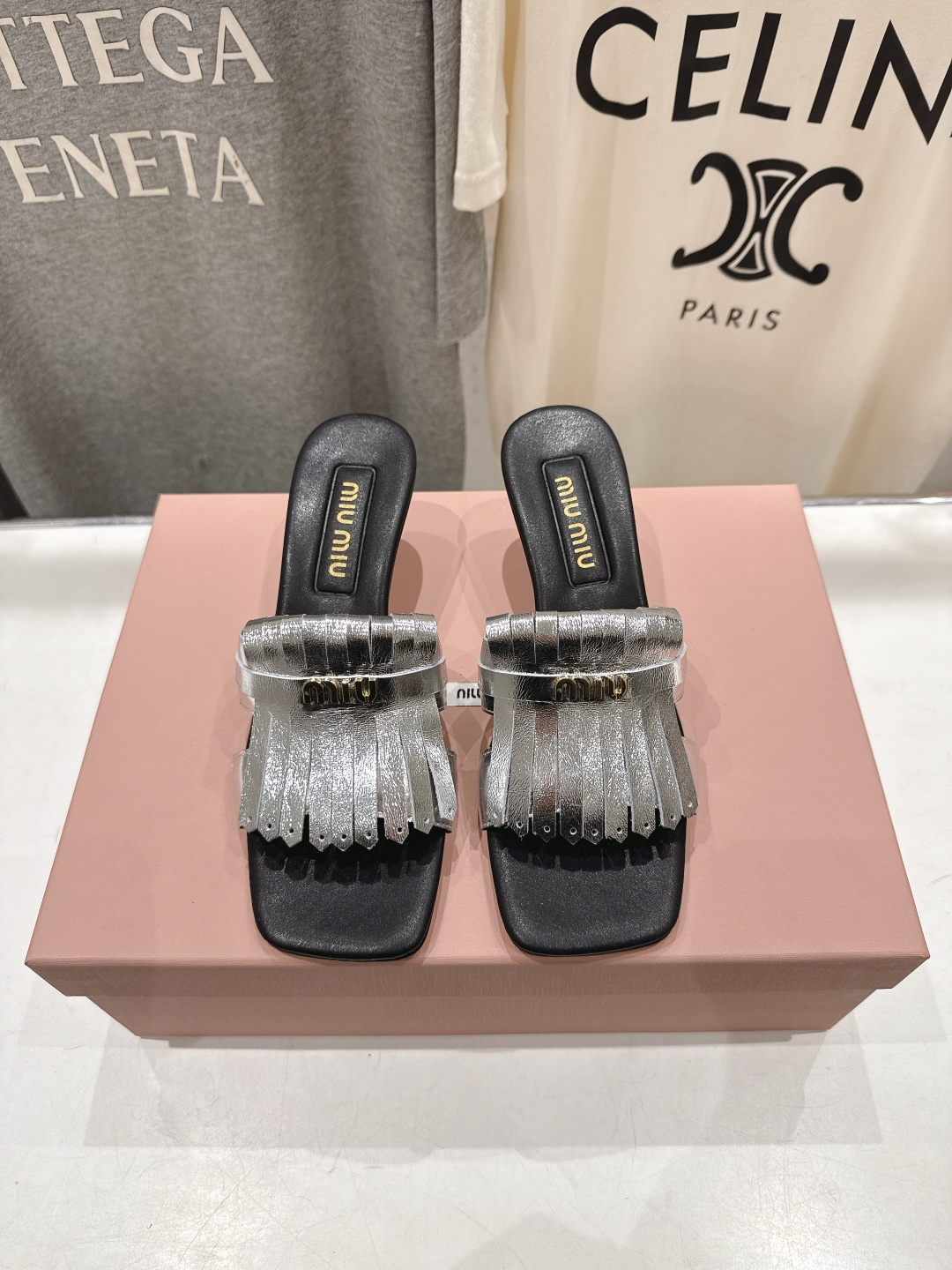 高版本出厂 MiuMiu*缪缪F032 2026ss春夏新款高跟流苏凉鞋拖鞋Zp开发 原版拆卸 秒杀市面