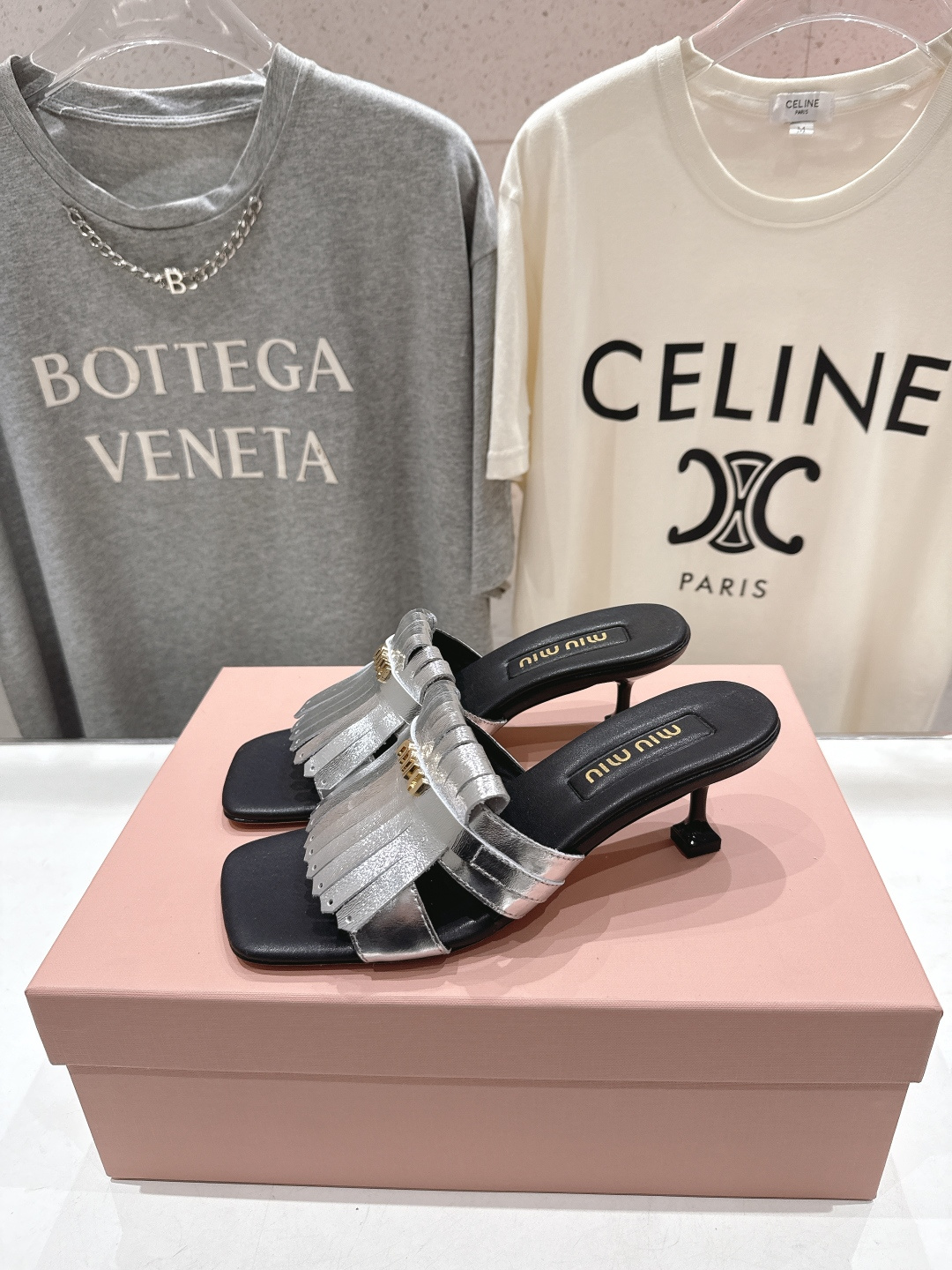 高版本出厂 MiuMiu*缪缪F032 2026ss春夏新款高跟流苏凉鞋拖鞋Zp开发 原版拆卸 秒杀市面