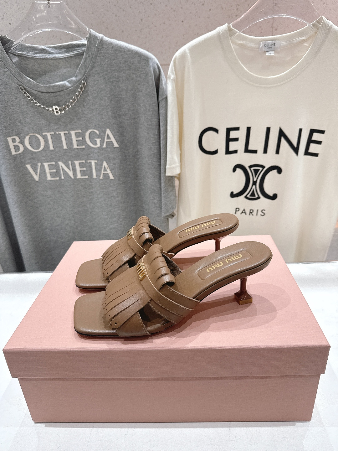 高版本出厂 MiuMiu*缪缪F032 2026ss春夏新款高跟流苏凉鞋拖鞋Zp开发 原版拆卸 秒杀市面