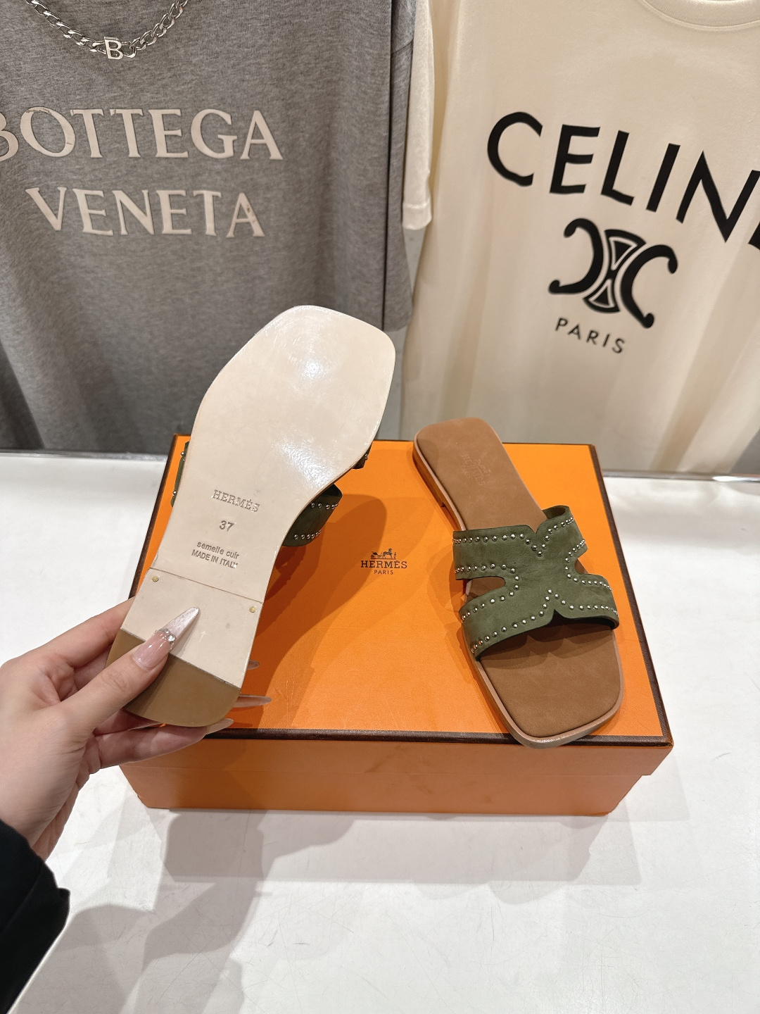 高版本出厂 HERMES*✈️爱马仕F032 H家2026ss最新夏季升级版经典款平底H拖鞋🇮🇹度假旅游