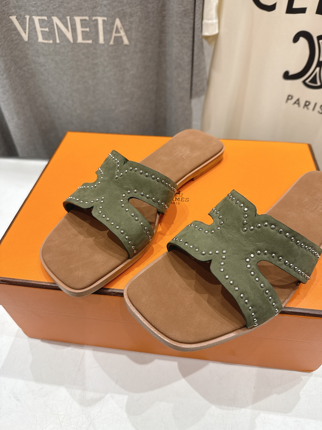 高版本出厂 HERMES*✈️爱马仕F032 H家2026ss最新夏季升级版经典款平底H拖鞋🇮🇹度假旅游