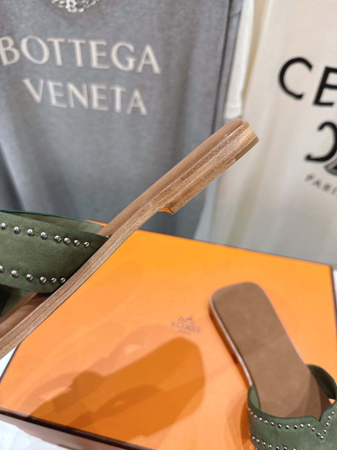 高版本出厂 HERMES*✈️爱马仕F032 H家2026ss最新夏季升级版经典款平底H拖鞋🇮🇹度假旅游