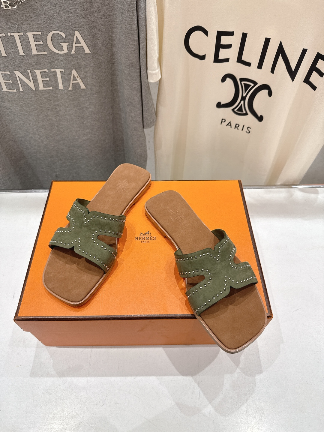 高版本出厂 HERMES*✈️爱马仕F032 H家2026ss最新夏季升级版经典款平底H拖鞋🇮🇹度假旅游