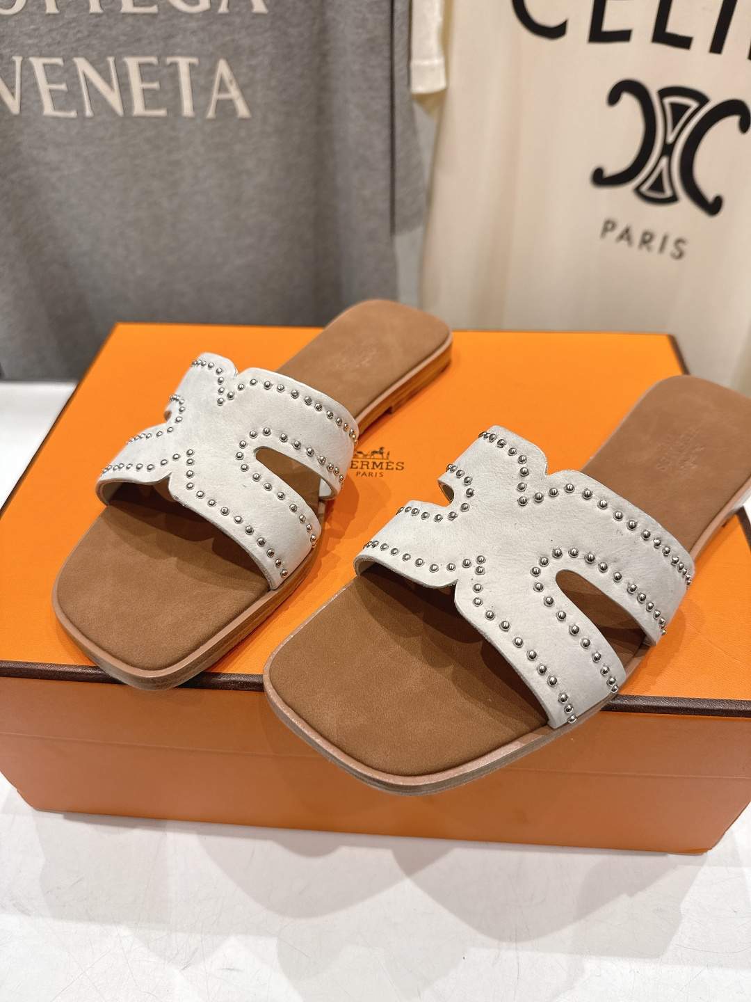 高版本出厂 HERMES*✈️爱马仕F032 H家2026ss最新夏季升级版经典款平底H拖鞋🇮🇹度假旅游