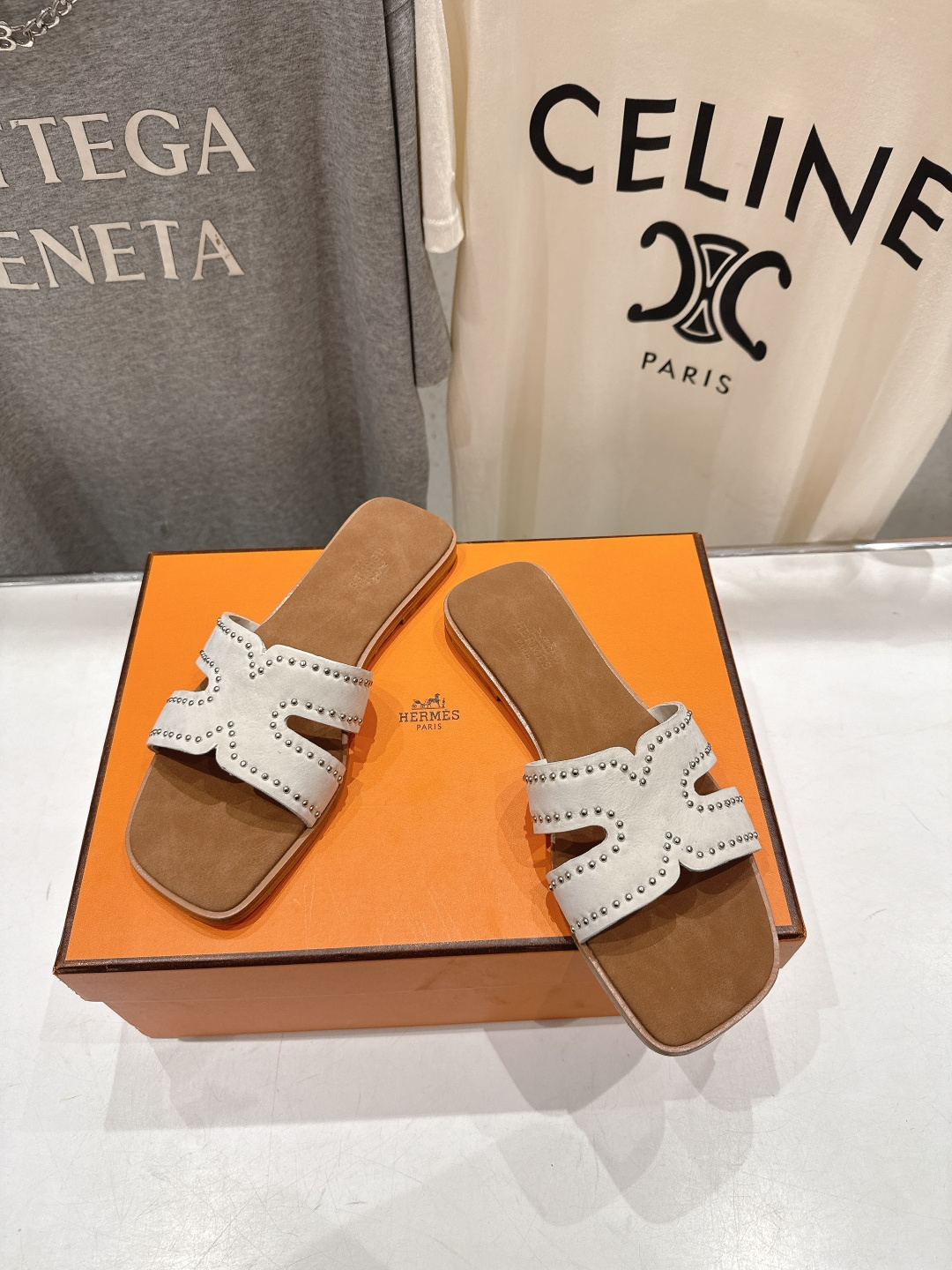 高版本出厂 HERMES*✈️爱马仕F032 H家2026ss最新夏季升级版经典款平底H拖鞋🇮🇹度假旅游