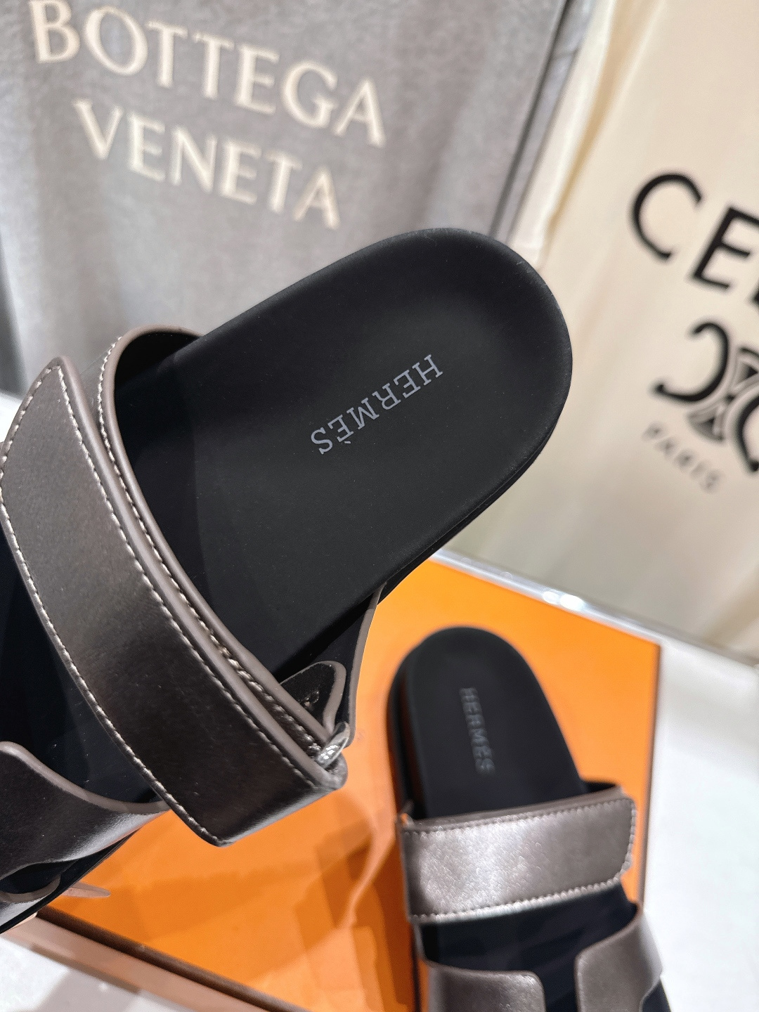 高版本出厂 男码+10 Hermer*爱马仕F050 H家春夏凉拖系列经典款型➕2026最新配色 一直都
