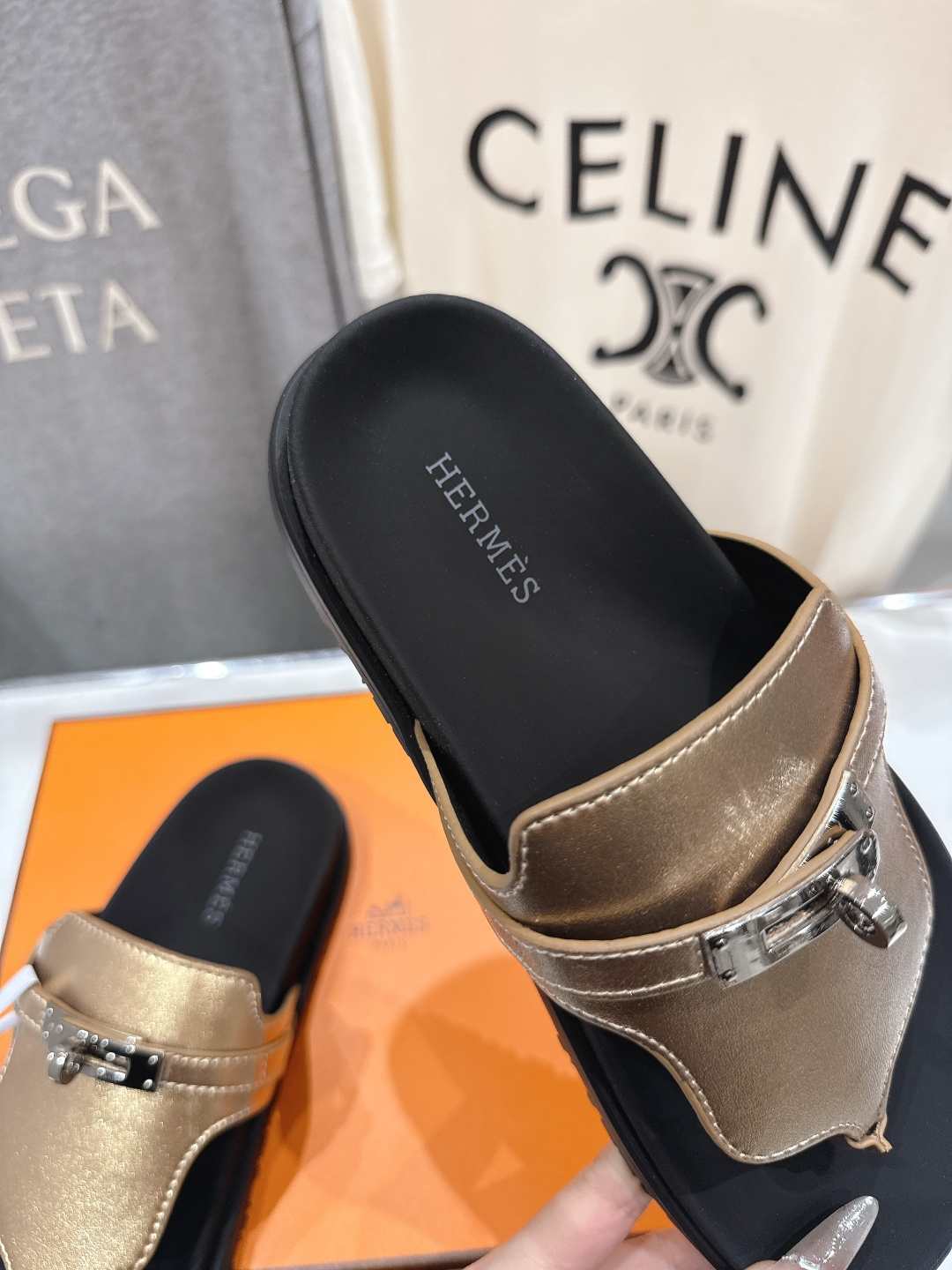 高版本出厂 男码+10 Hermer*爱马仕F050 H家春夏凉拖系列经典款型➕2026最新配色 一直都