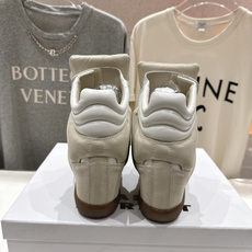 高版本出厂 Isabel Marant/伊莎贝尔2026ss春夏新款内增高拼色高帮休闲鞋小短靴超级有高 高版本出厂 Isabel Marant/伊莎贝尔2026ss春夏新款内增高拼色高帮休闲鞋小短靴超级有高