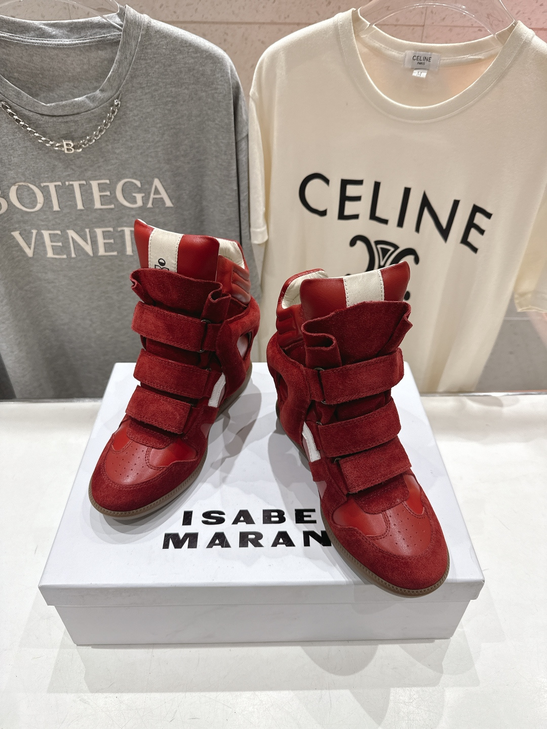高版本出厂 Isabel Marant/伊莎贝尔2026ss春夏新款内增高拼色高帮休闲鞋小短靴超级有高 高版本出厂 Isabel Marant/伊莎贝尔2026ss春夏新款内增高拼色高帮休闲鞋小短靴超级有高