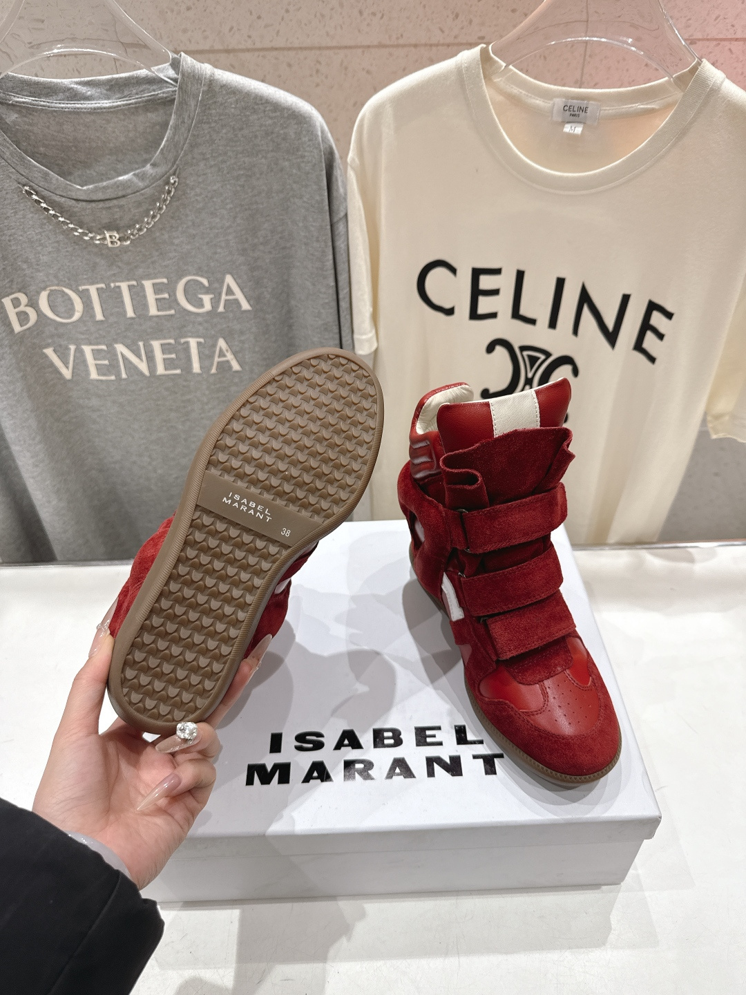 高版本出厂 Isabel Marant/伊莎贝尔2026ss春夏新款内增高拼色高帮休闲鞋小短靴超级有高 高版本出厂 Isabel Marant/伊莎贝尔2026ss春夏新款内增高拼色高帮休闲鞋小短靴超级有高