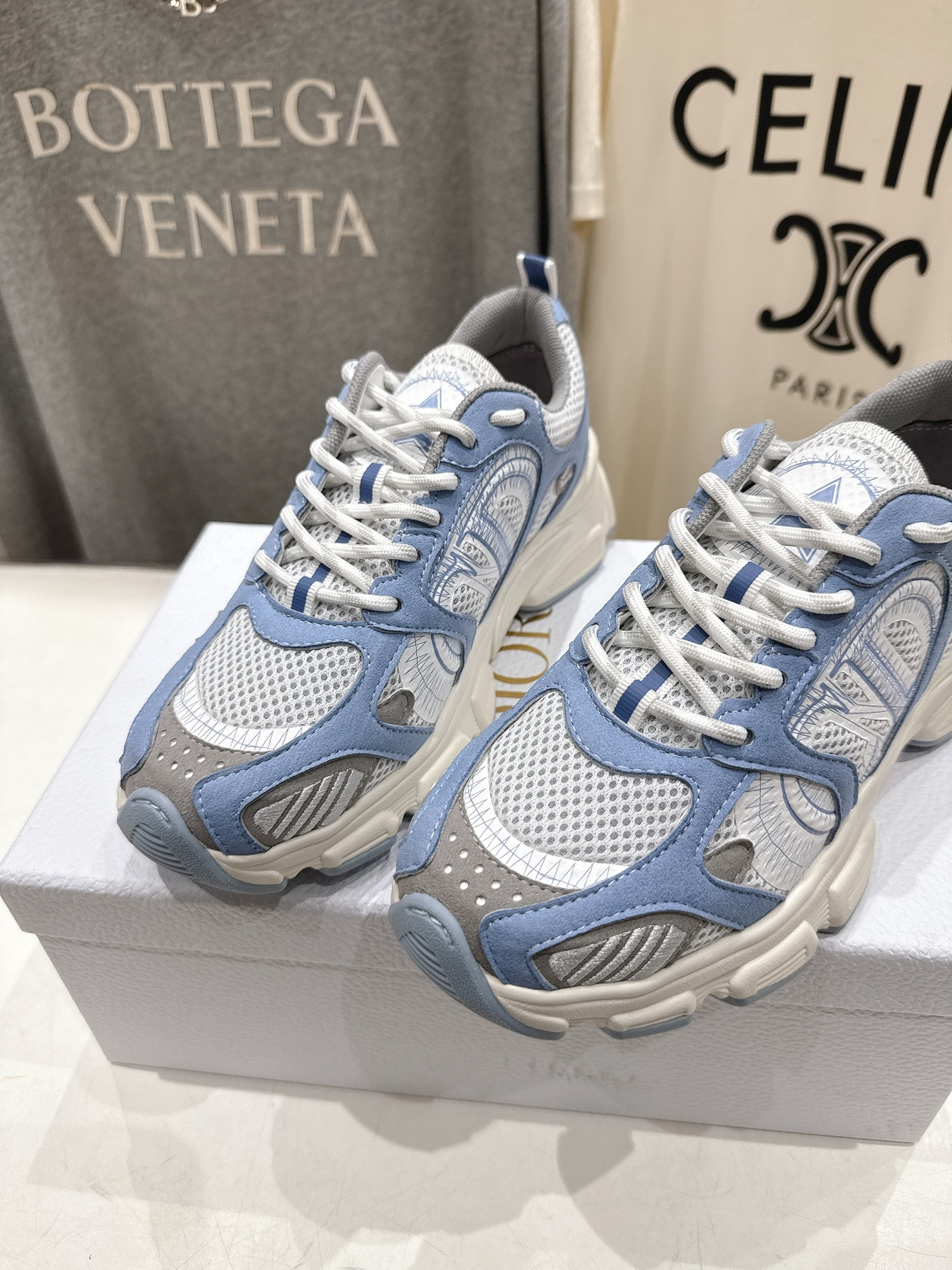 市场高版本 Dior*迪奥D家2026ss新款新色厚底休闲运动鞋老爹鞋，融入d家高定精神诠释经典跑鞋！原