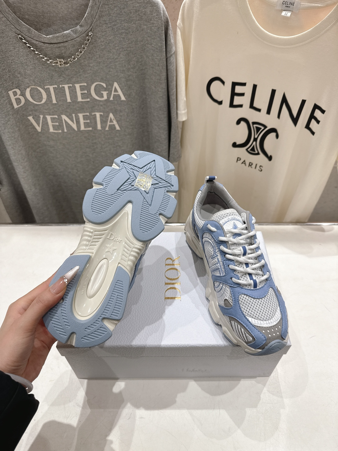 市场高版本 Dior*迪奥D家2026ss新款新色厚底休闲运动鞋老爹鞋，融入d家高定精神诠释经典跑鞋！原