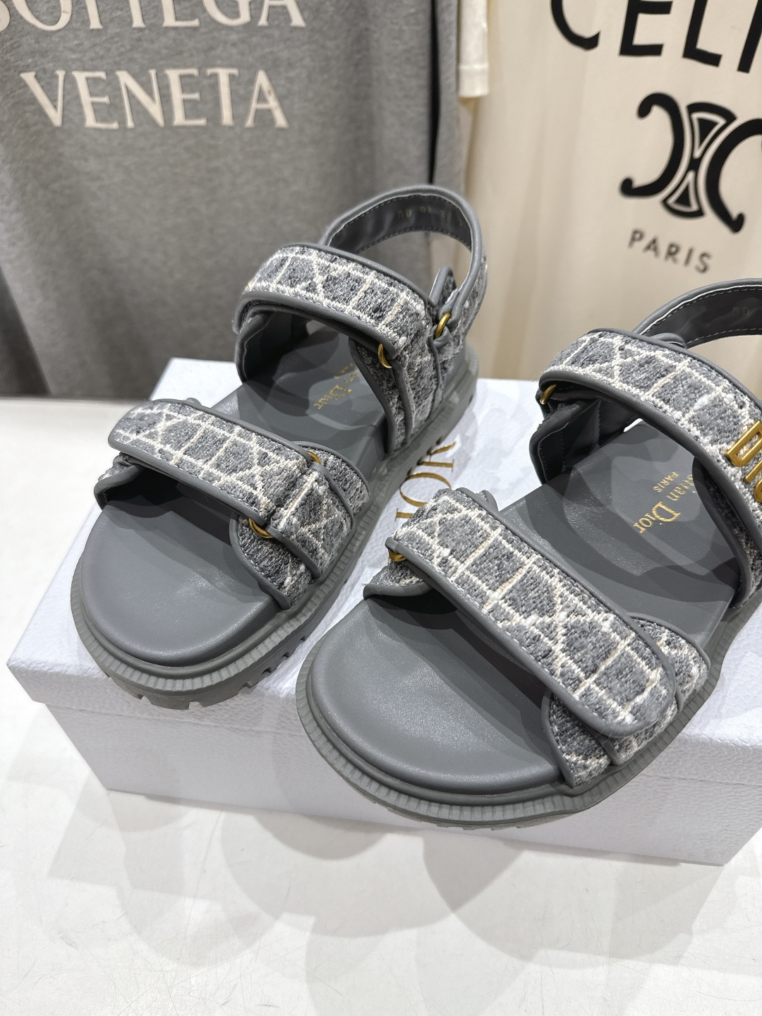 高版本出厂 【高品质】Dior*迪奥F019 D家2026ss春夏新款魔术贴沙滩凉鞋～经典版型 搭配贴合