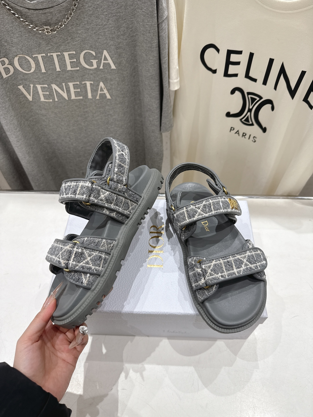 高版本出厂 【高品质】Dior*迪奥F019 D家2026ss春夏新款魔术贴沙滩凉鞋～经典版型 搭配贴合