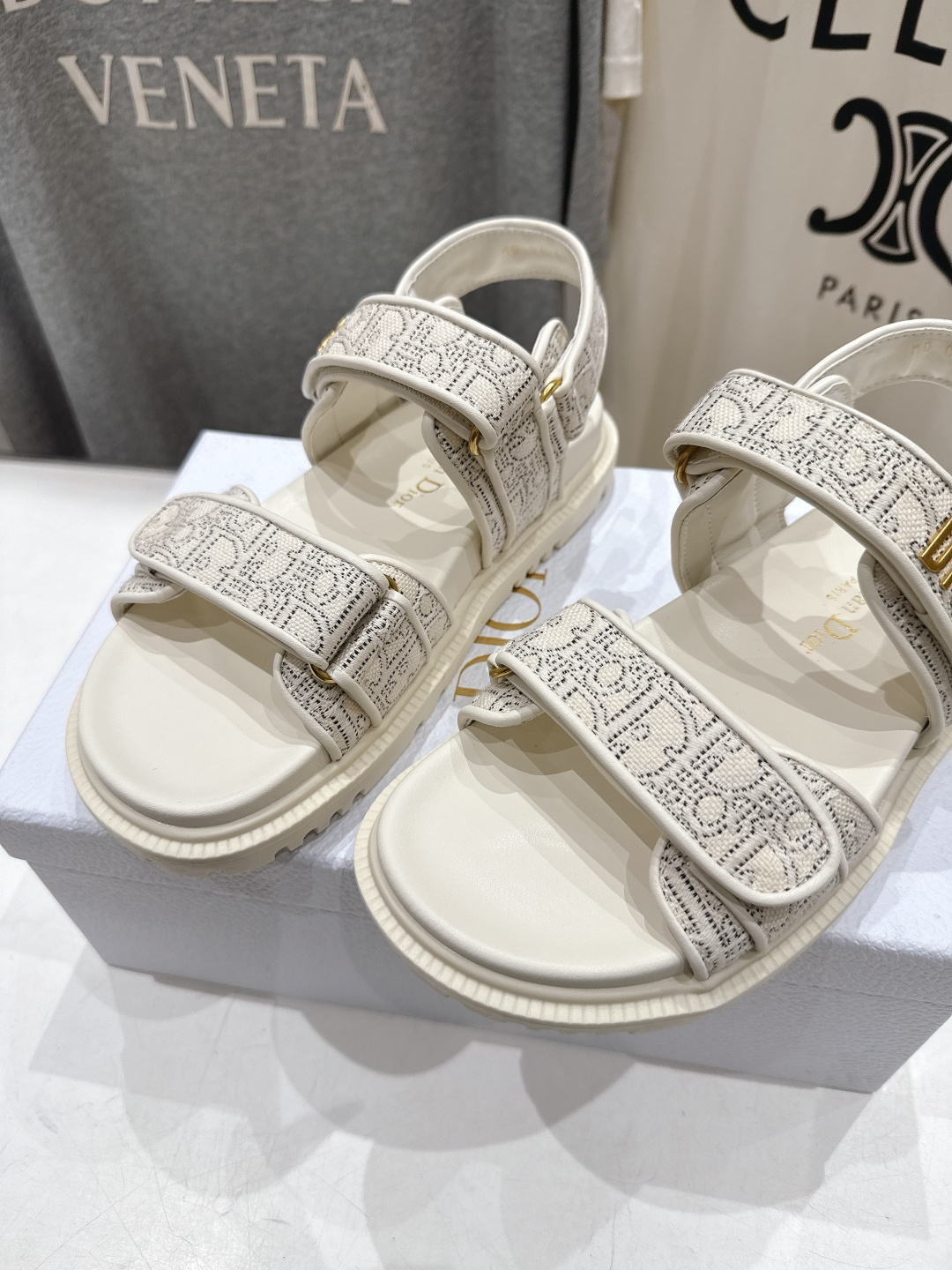 高版本出厂 【高品质】Dior*迪奥F019 D家2026ss春夏新款魔术贴沙滩凉鞋～经典版型 搭配贴合