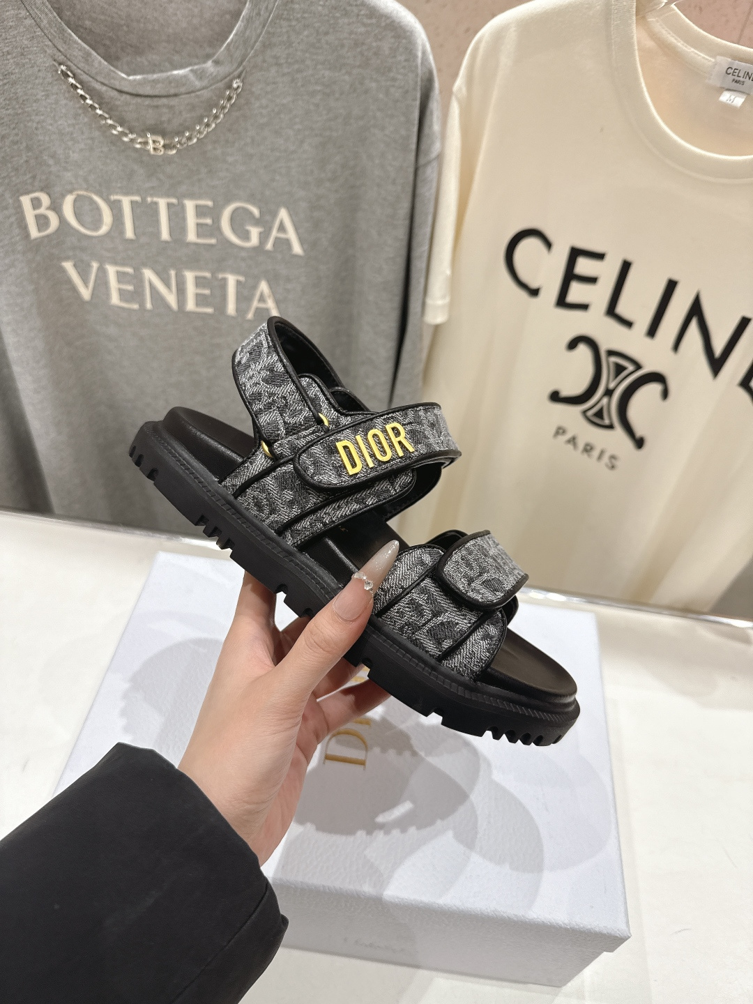 高版本出厂 【高品质】Dior*迪奥F019 D家2026ss春夏新款魔术贴沙滩凉鞋～经典版型 搭配贴合