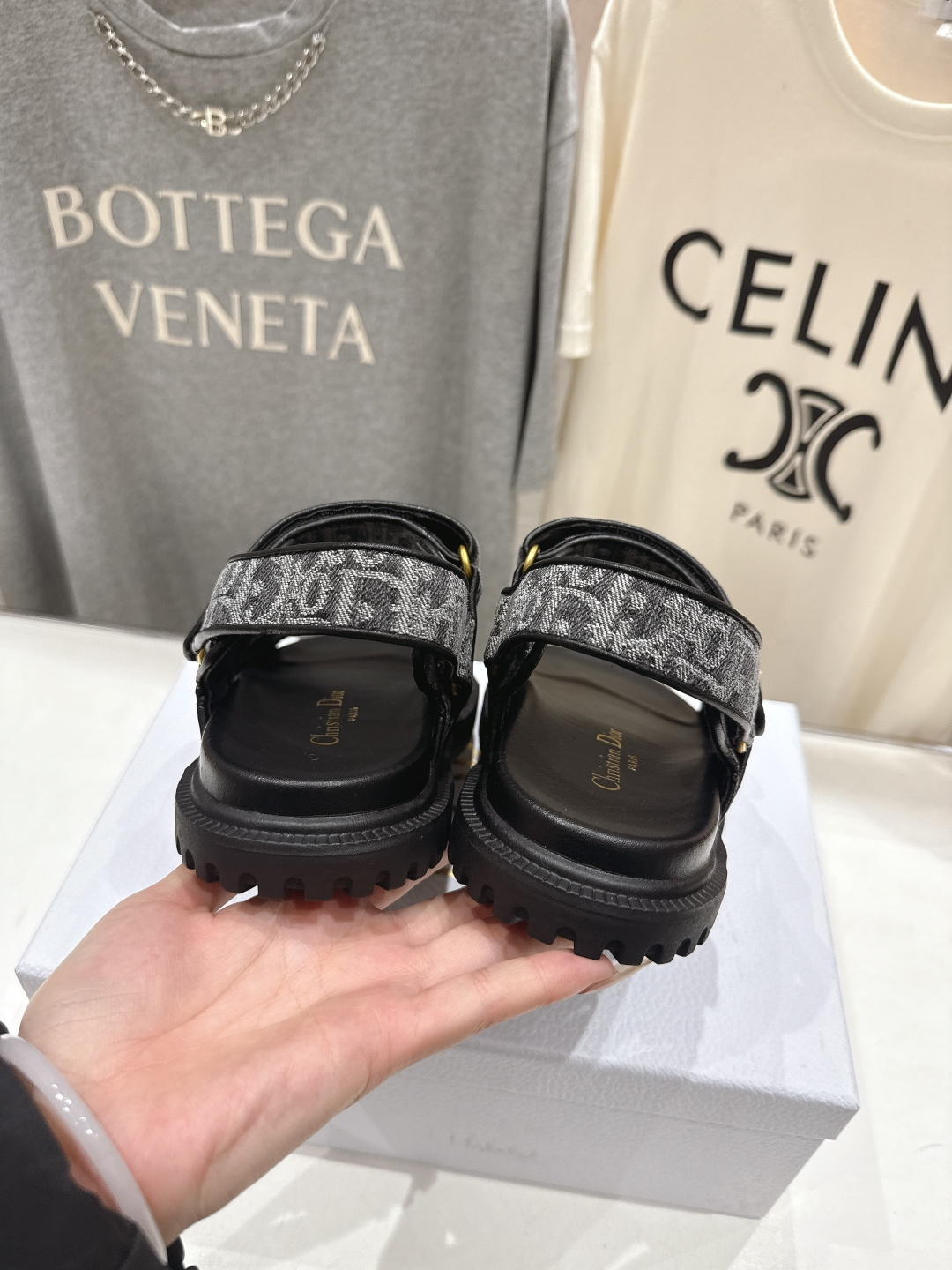 高版本出厂 【高品质】Dior*迪奥F019 D家2026ss春夏新款魔术贴沙滩凉鞋～经典版型 搭配贴合