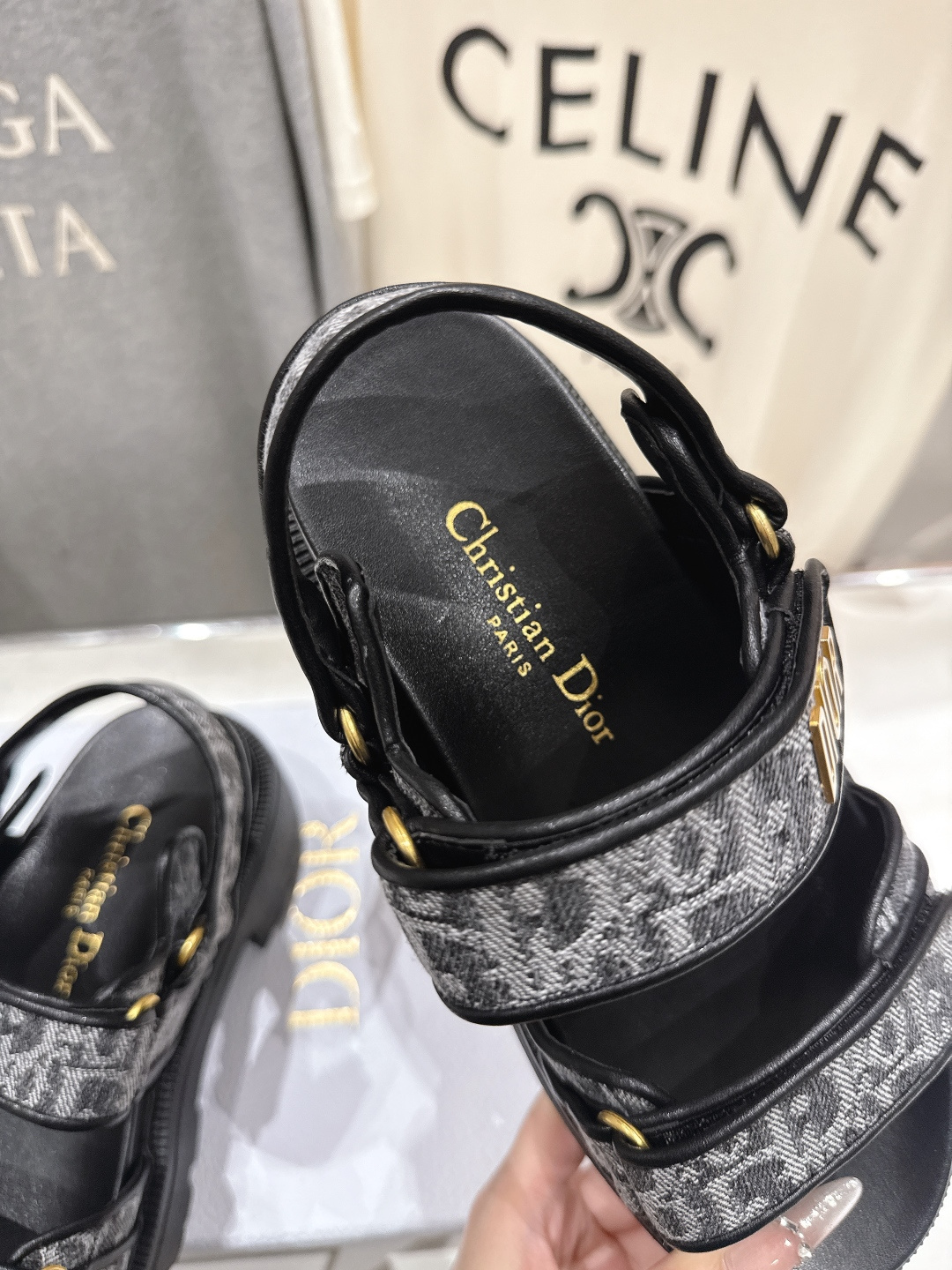 高版本出厂 【高品质】Dior*迪奥F019 D家2026ss春夏新款魔术贴厚底沙滩凉鞋～经典版型 搭配