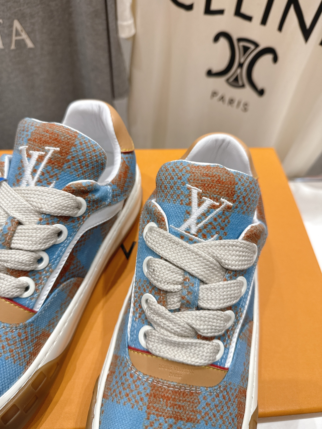 高版本出厂 情侣款 LOUIS VUITTON～LV路易威登F048 L家驴牌最新走秀款Tilted系列