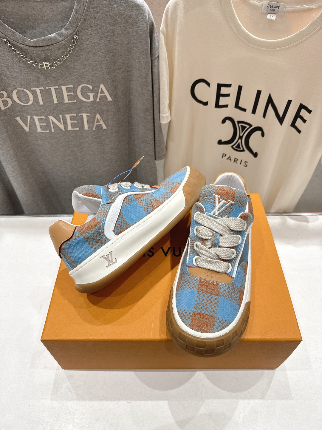 高版本出厂 情侣款 LOUIS VUITTON～LV路易威登F048 L家驴牌最新走秀款Tilted系列