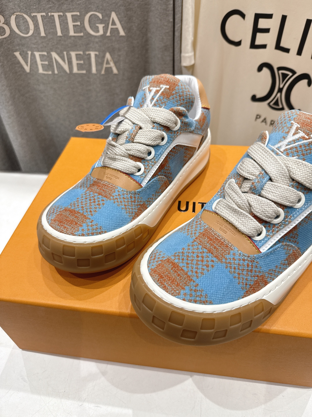 高版本出厂 情侣款 LOUIS VUITTON～LV路易威登F048 L家驴牌最新走秀款Tilted系列