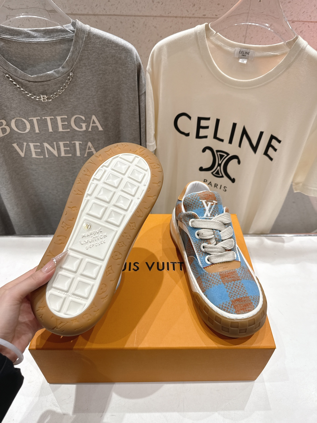 高版本出厂 情侣款 LOUIS VUITTON～LV路易威登F048 L家驴牌最新走秀款Tilted系列