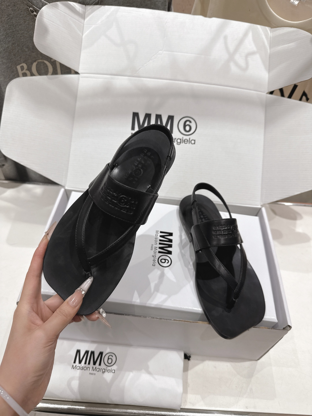 高版本出厂 【Maison Margiela】MM6马吉拉2026ss新品夏季平底夹脚凉鞋～夏季百搭款舒