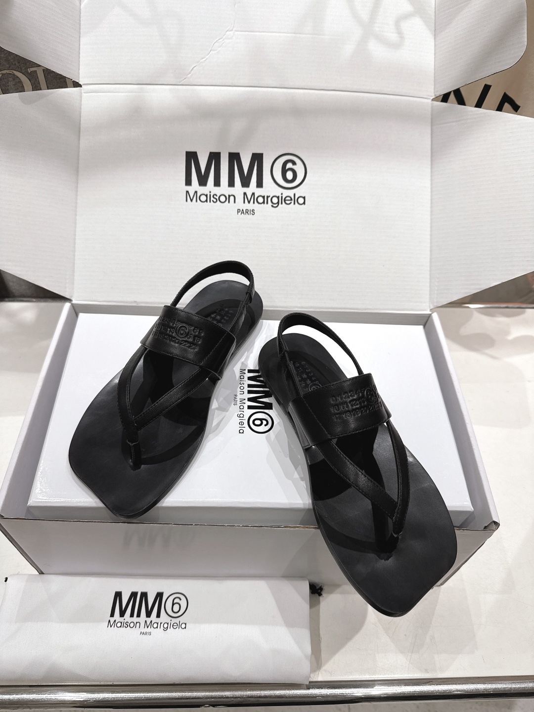 高版本出厂 【Maison Margiela】MM6马吉拉2026ss新品夏季平底夹脚凉鞋～夏季百搭款舒