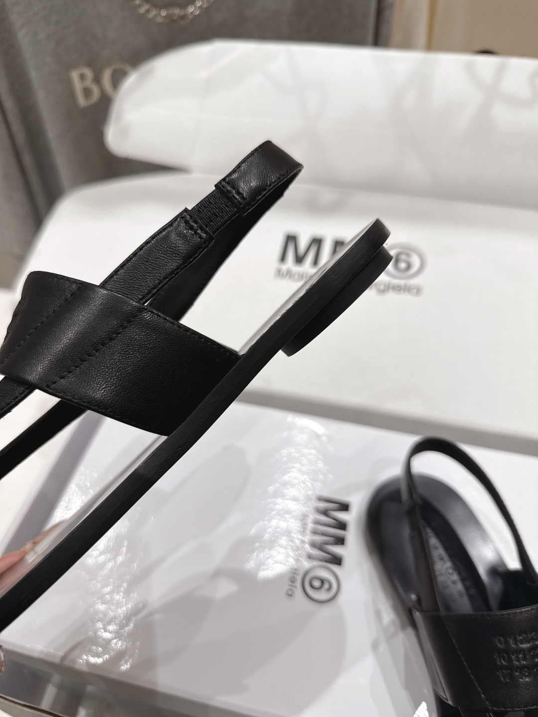 高版本出厂 【Maison Margiela】MM6马吉拉2026ss新品夏季平底夹脚凉鞋～夏季百搭款舒