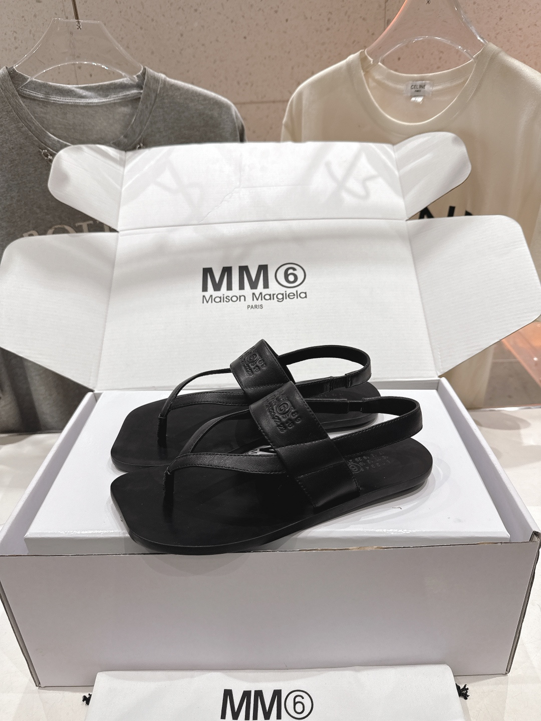 高版本出厂 【Maison Margiela】MM6马吉拉2026ss新品夏季平底夹脚凉鞋～夏季百搭款舒