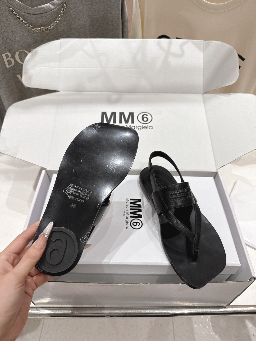 高版本出厂 【Maison Margiela】MM6马吉拉2026ss新品夏季平底夹脚凉鞋～夏季百搭款舒