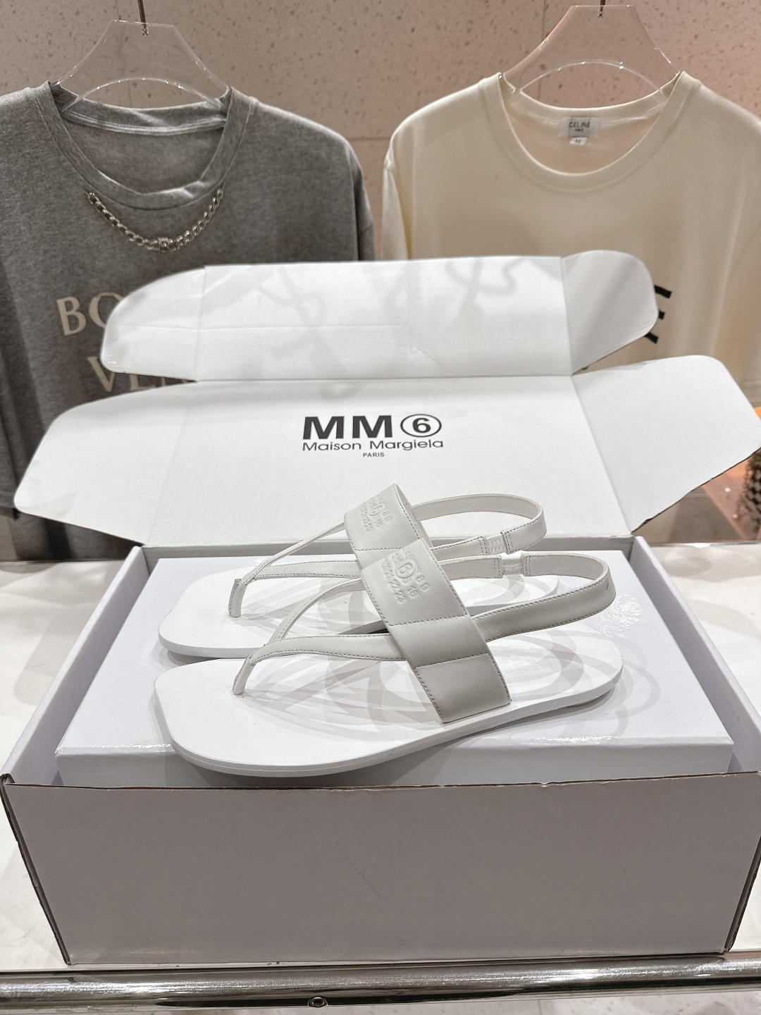 高版本出厂 【Maison Margiela】MM6马吉拉2026ss新品夏季平底夹脚凉鞋～夏季百搭款舒