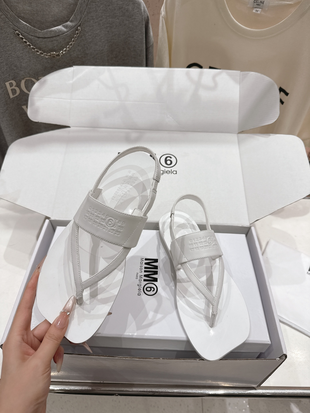 高版本出厂 【Maison Margiela】MM6马吉拉2026ss新品夏季平底夹脚凉鞋～夏季百搭款舒