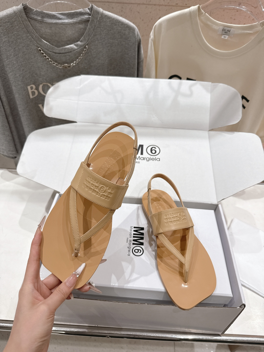 高版本出厂 【Maison Margiela】MM6马吉拉2026ss新品夏季平底夹脚凉鞋～夏季百搭款舒