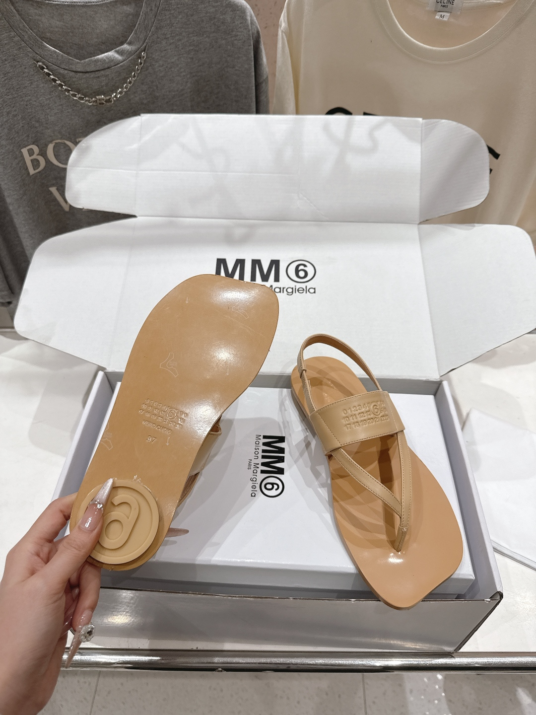 高版本出厂 【Maison Margiela】MM6马吉拉2026ss新品夏季平底夹脚凉鞋～夏季百搭款舒