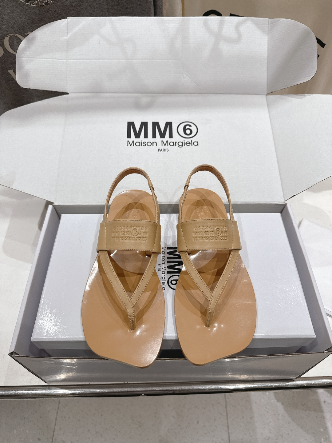 高版本出厂 【Maison Margiela】MM6马吉拉2026ss新品夏季平底夹脚凉鞋～夏季百搭款舒