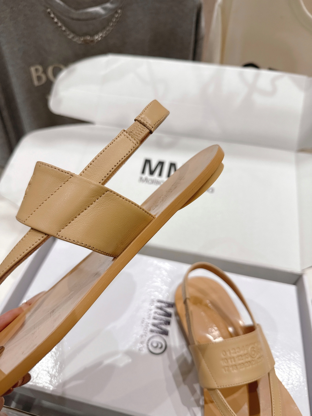 高版本出厂 【Maison Margiela】MM6马吉拉2026ss新品夏季平底夹脚凉鞋～夏季百搭款舒