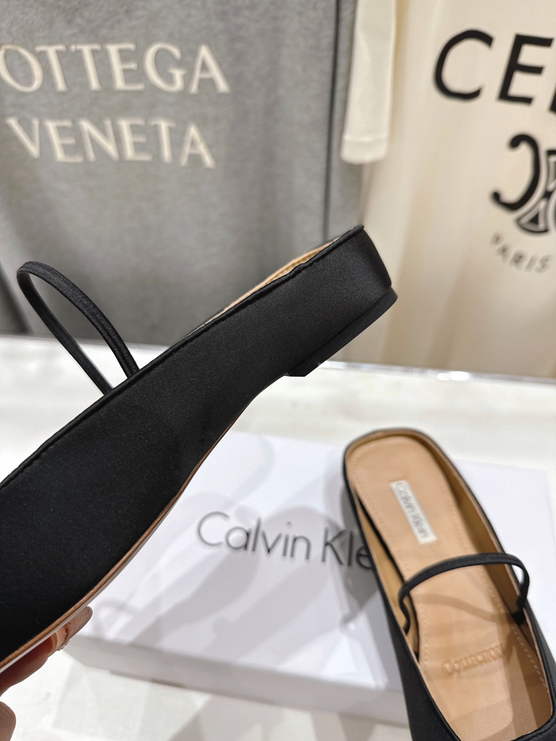 高版本出厂CalvinKlein Collection CK 26ss new F028方头平底鞋半包拖