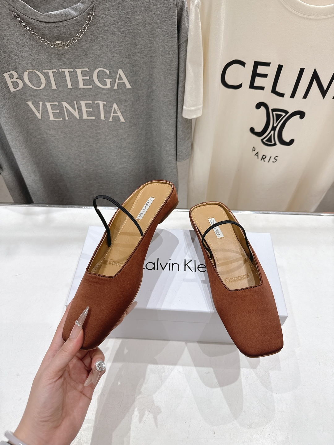 高版本出厂CalvinKlein Collection CK 26ss new F028方头平底鞋半包拖