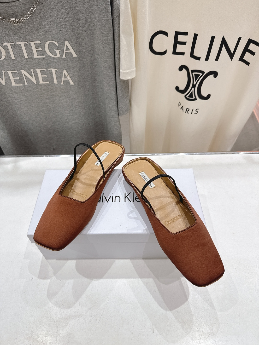 高版本出厂CalvinKlein Collection CK 26ss new F028方头平底鞋半包拖