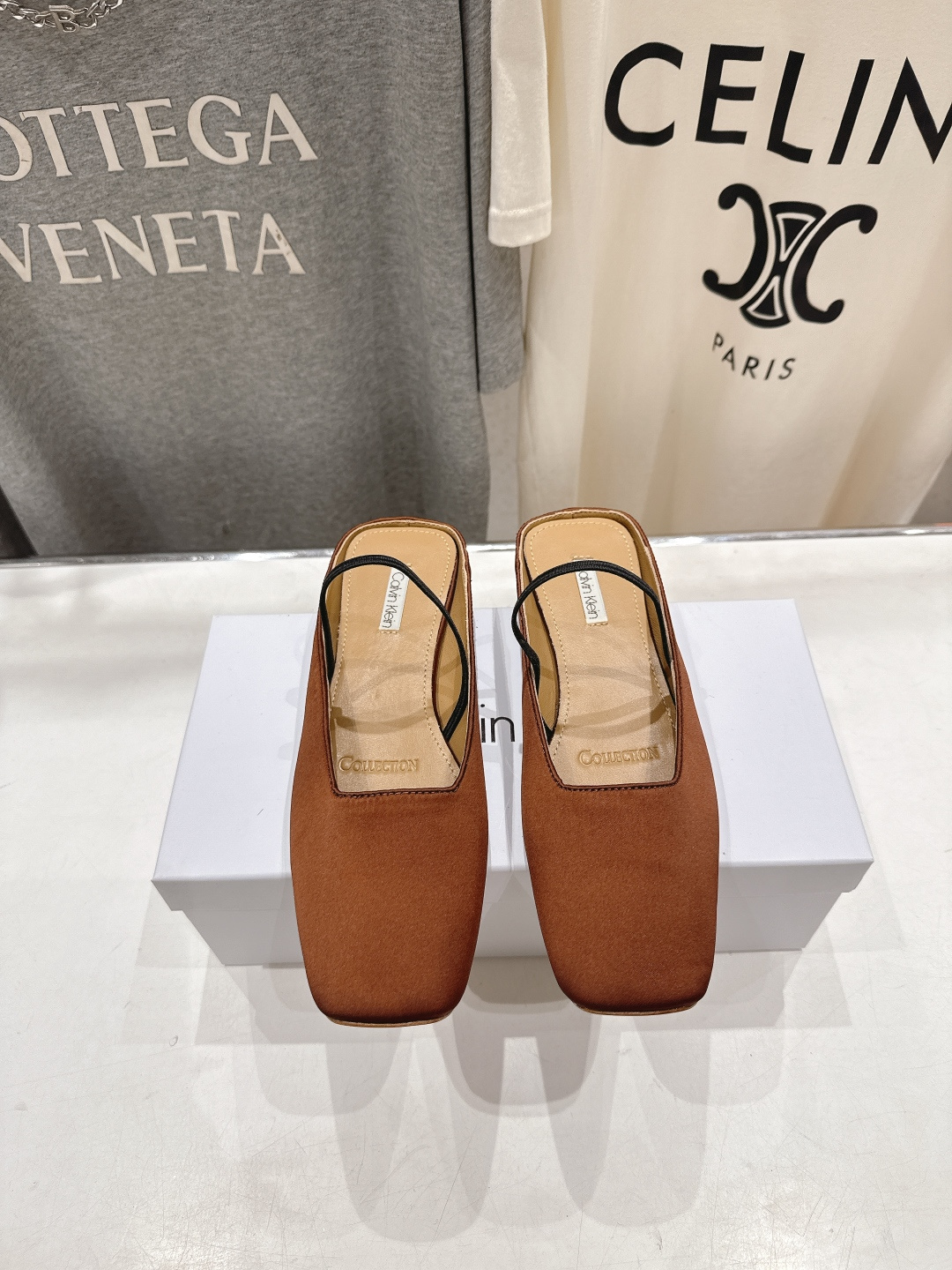 高版本出厂CalvinKlein Collection CK 26ss new F028方头平底鞋半包拖