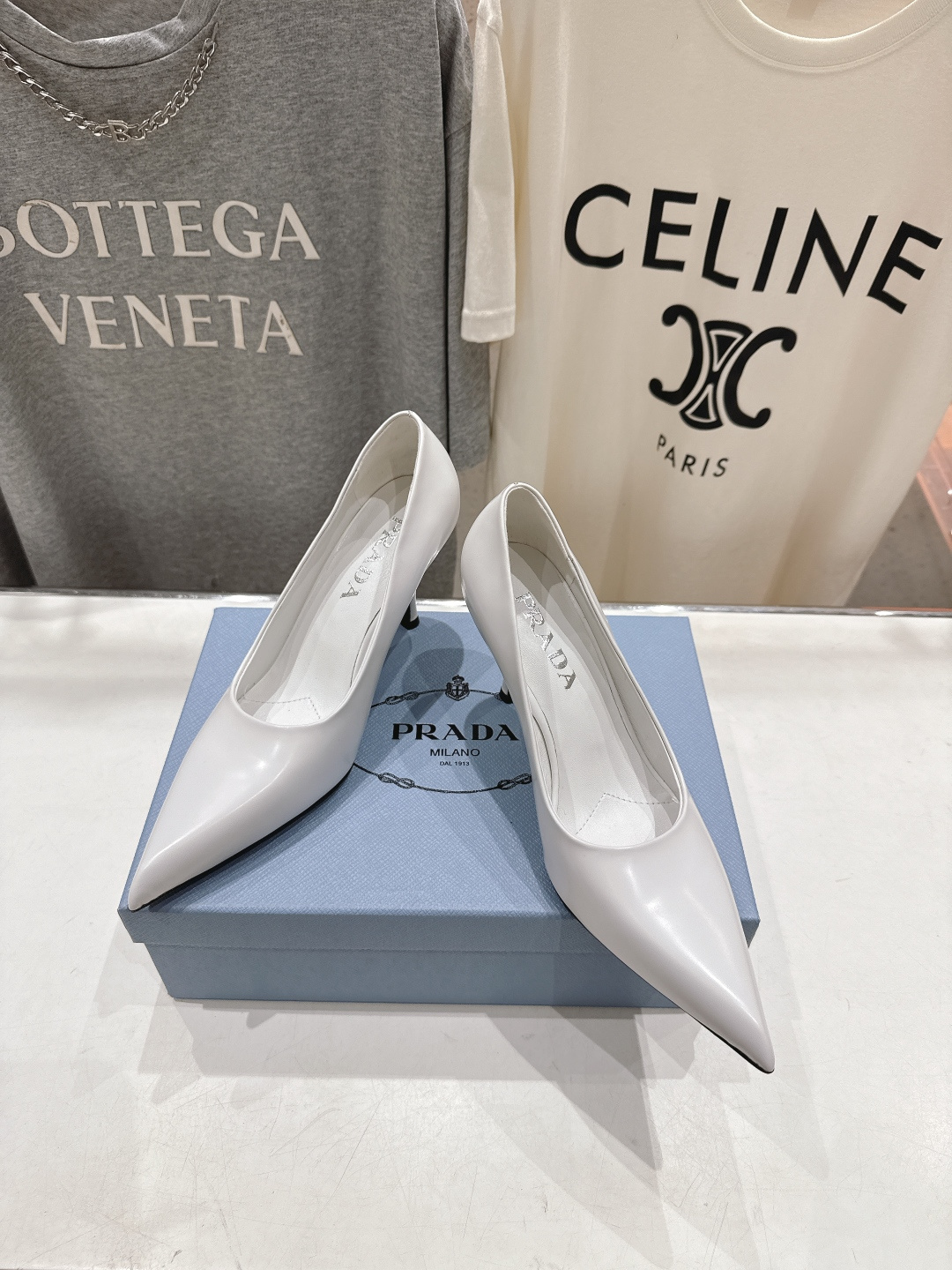 高版本出厂 PRADA* 普拉达F025 26ss春夏新品玛丽珍仙女风尖头高跟鞋单鞋时装鞋原版购入1:1