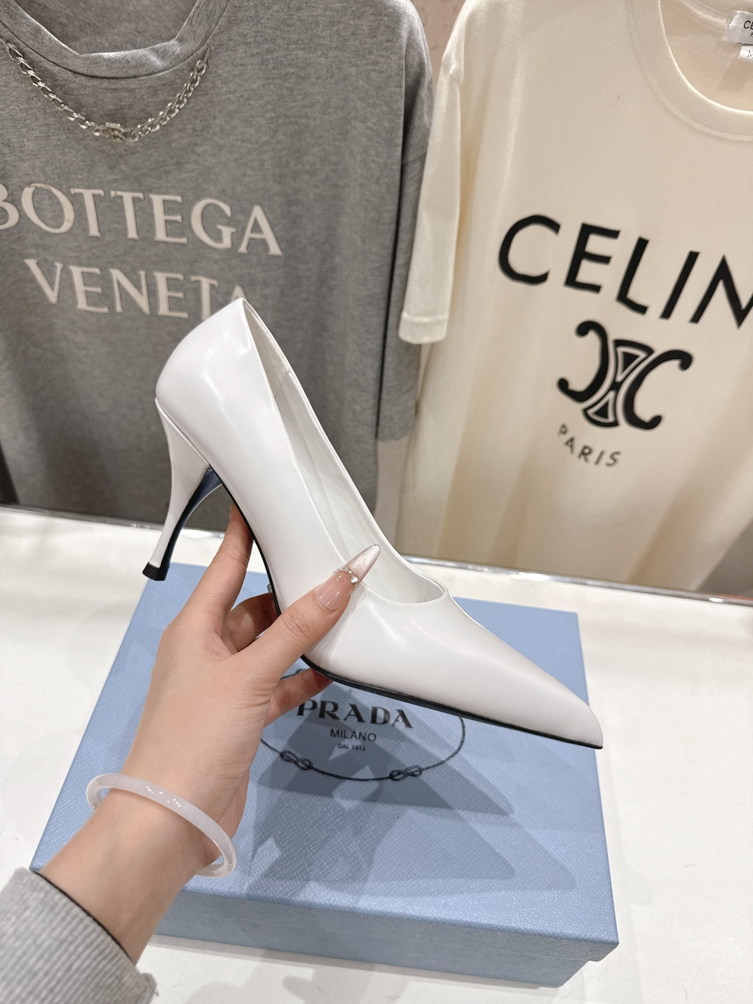 高版本出厂 PRADA* 普拉达F025 26ss春夏新品玛丽珍仙女风尖头高跟鞋单鞋时装鞋原版购入1:1