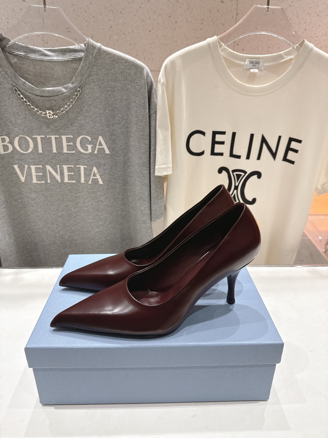 高版本出厂 PRADA* 普拉达F025 26ss春夏新品玛丽珍仙女风尖头高跟鞋单鞋时装鞋原版购入1:1