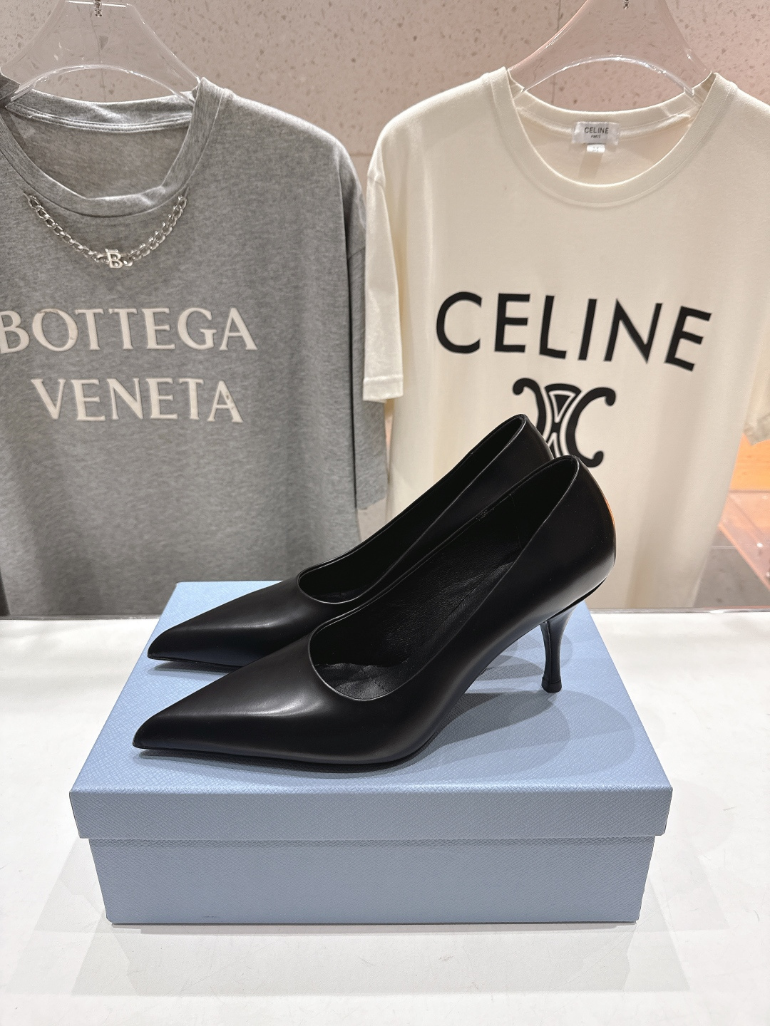 高版本出厂 PRADA* 普拉达F025 26ss春夏新品玛丽珍仙女风尖头高跟鞋单鞋时装鞋原版购入1:1