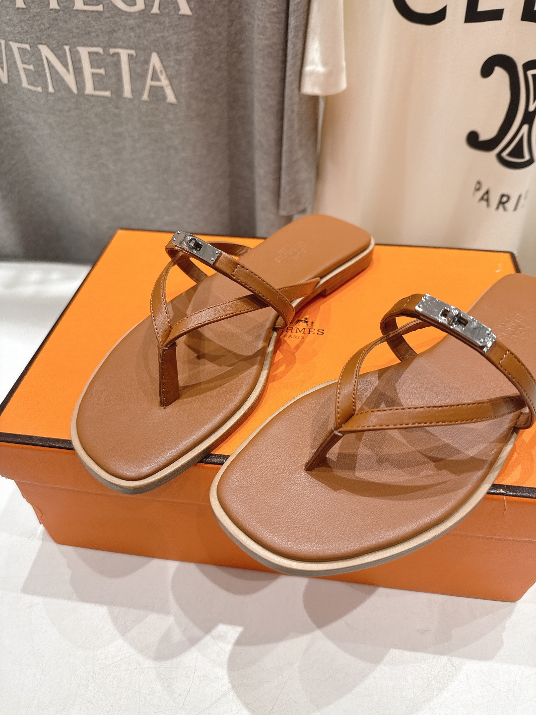 高版本出厂 Hermes/爱马仕H家F062 2026ss夏季新款 Extra度假风夹脚沙滩人字拖鞋顶级