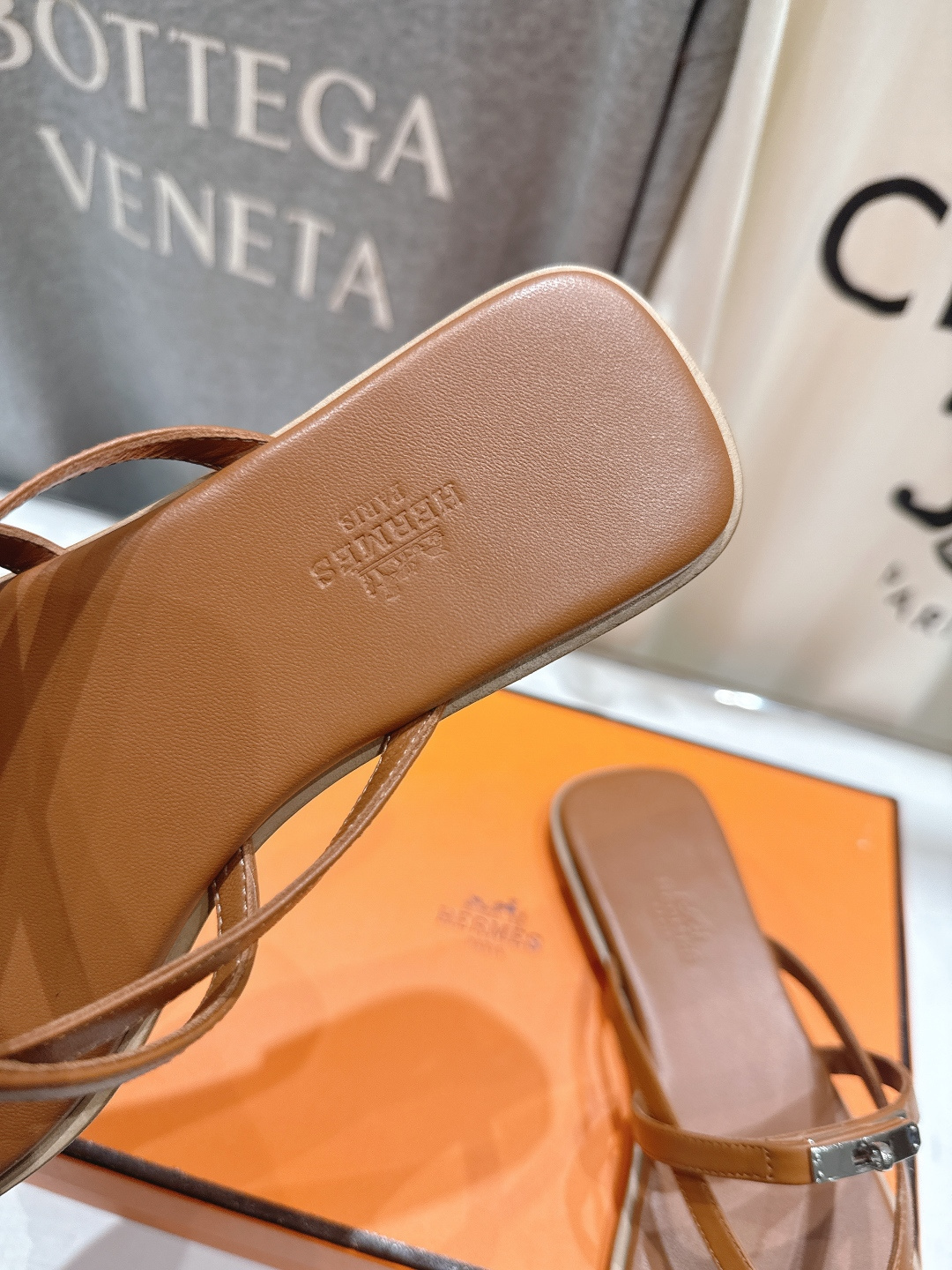 高版本出厂 Hermes/爱马仕H家F062 2026ss夏季新款 Extra度假风夹脚沙滩人字拖鞋顶级