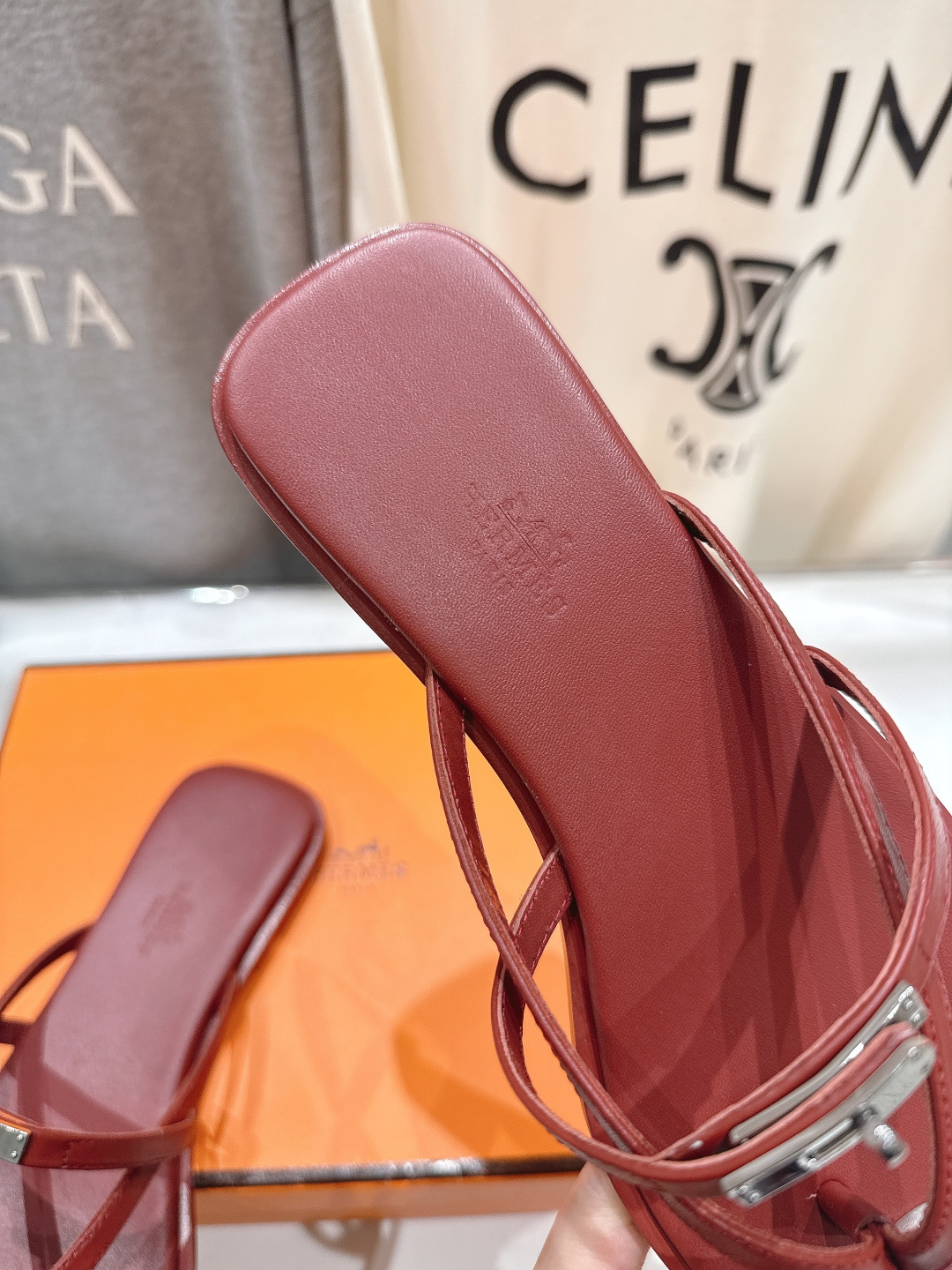 高版本出厂 Hermes/爱马仕H家F062 2026ss夏季新款 Extra度假风夹脚沙滩人字拖鞋顶级