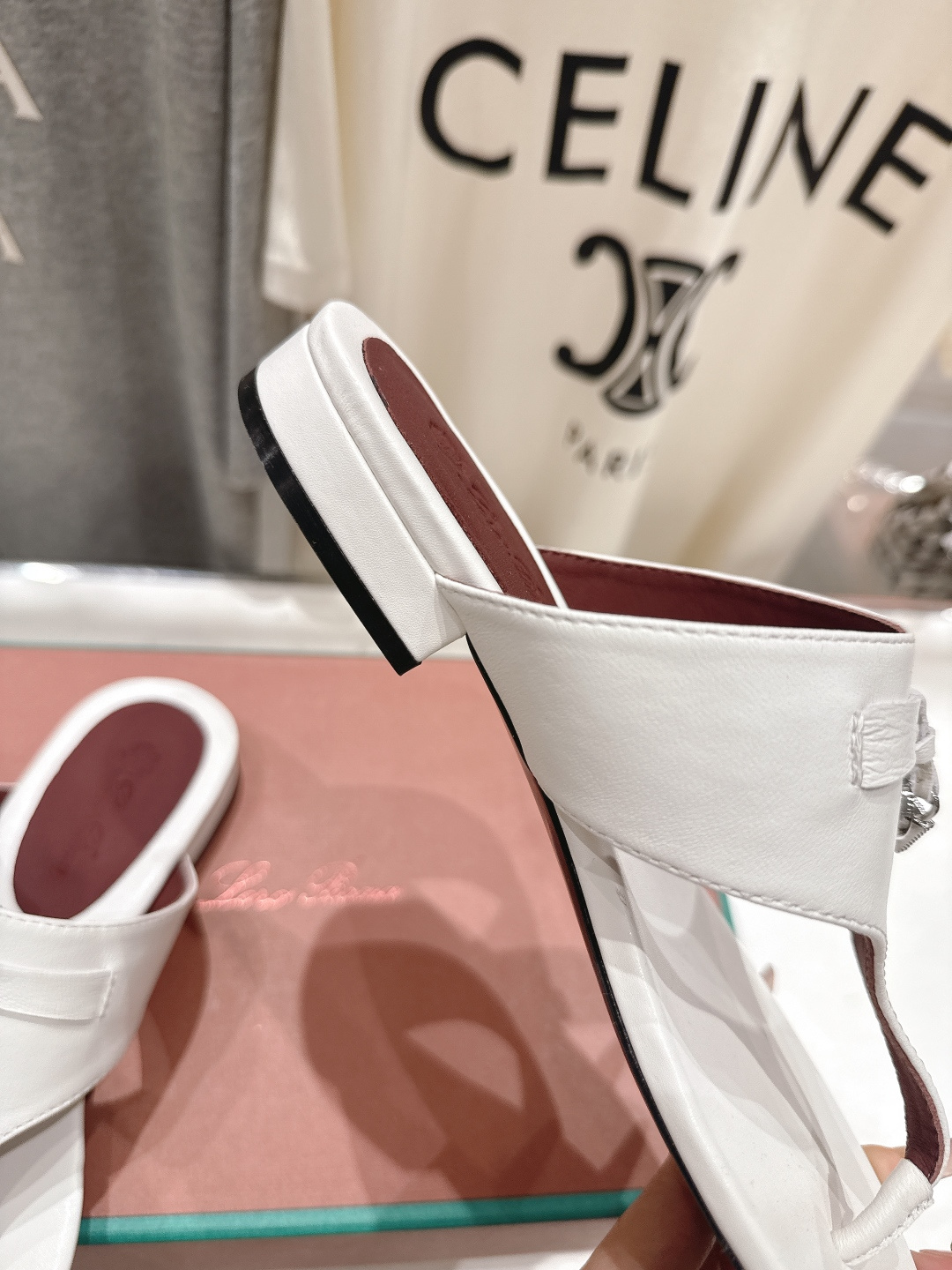 高版本出厂 Loro Piana* LP||诺悠翩雅2026ss夏季新款平底夹脚拖鞋【市场顶级品质】𝐋𝐩